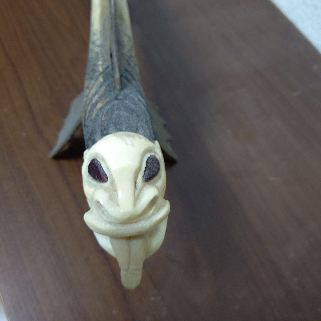 珍品　鯨骨　鯨の骨や髭などで作られた彫刻　　インテリア　オブジェクト　クジラ
