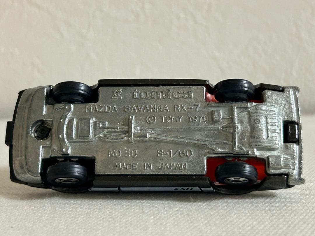 トミカ 日本製 黒箱 SG 50-3-23 サバンナ RX-7 リミテッド
