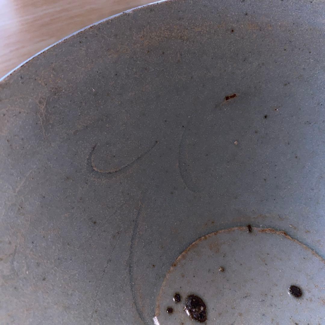 青磁影青茶碗　蓮弁紋　草紋　宋時代