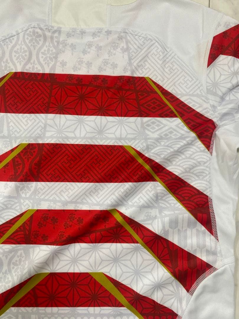 ラグビーティシャツ