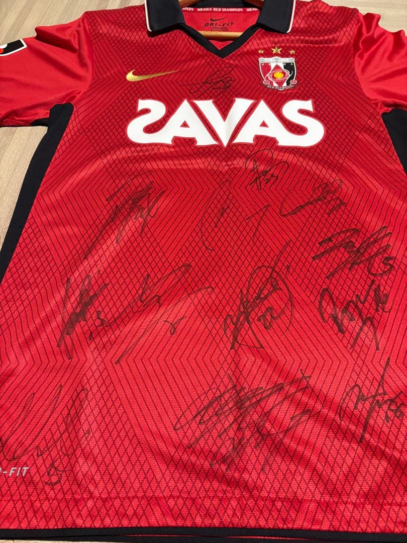 SHIRA　　浦和レッズ　サイン入りユニフォーム