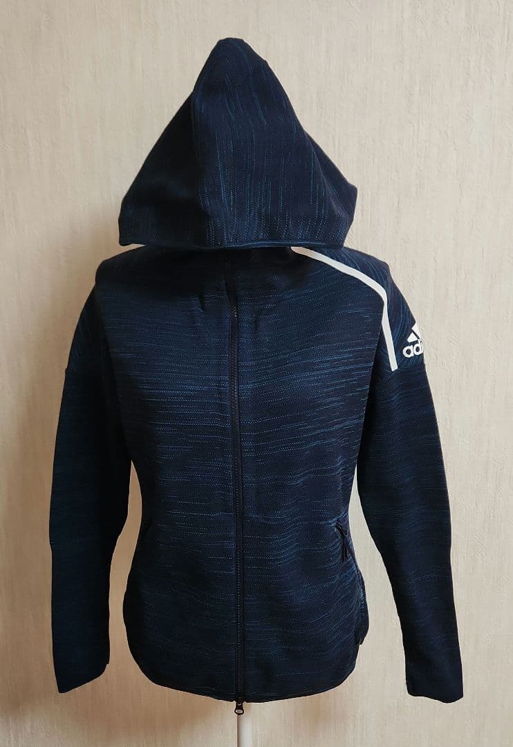 adidas フード付きジャケットネイビー ジュージ上下レディース