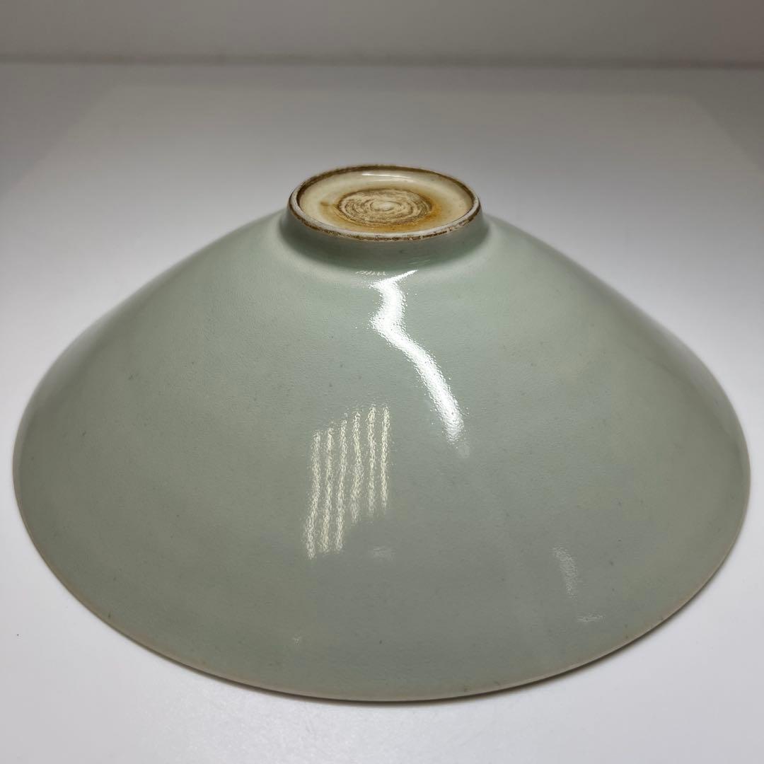 中国清朝時代　陽刻鳳凰文影青鉢　木箱　20.2㎝　東Y7-0702⭐︎2Fトコエサ