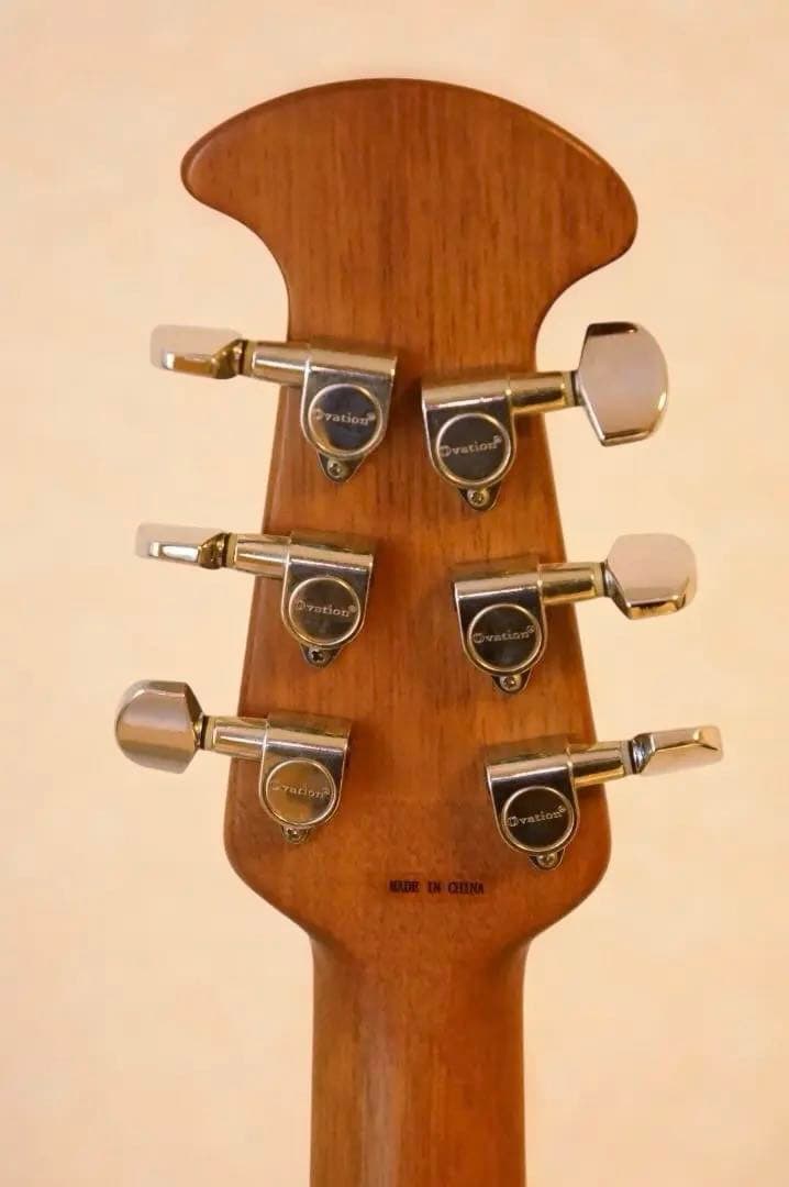 ＜美品＞ OVATION CELEBRITY CC48　オベーション　エレアコ