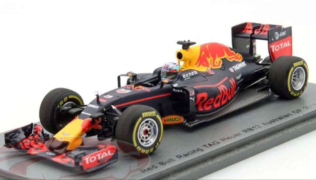 ミニカー 1/43 Red Bull Racing TAG Heuer RB12