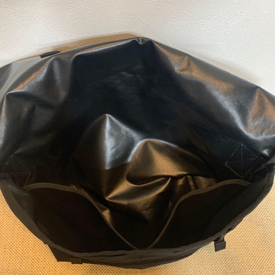 アクセサリー BLUE LUG the messenger bag half (black)