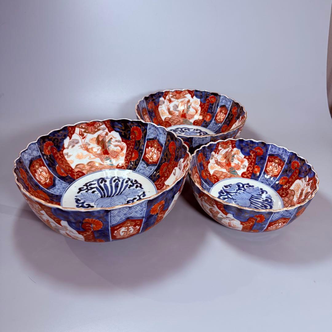 古伊万里　大聖寺伊万里　染錦三方龍仙人菊花型鉢　三ツ鉢揃い　黄仁覧図　特上品