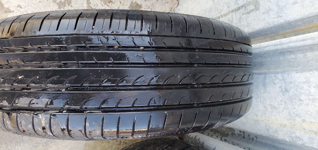 ヴォクシー70系ノーマルホイール、タイヤセット　引き取り限定