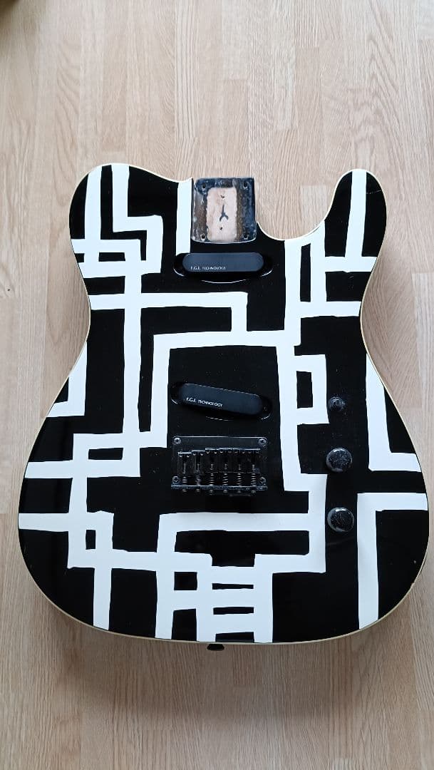 フェルナンデス TEJ-75 布袋仕様 ボディーのみ