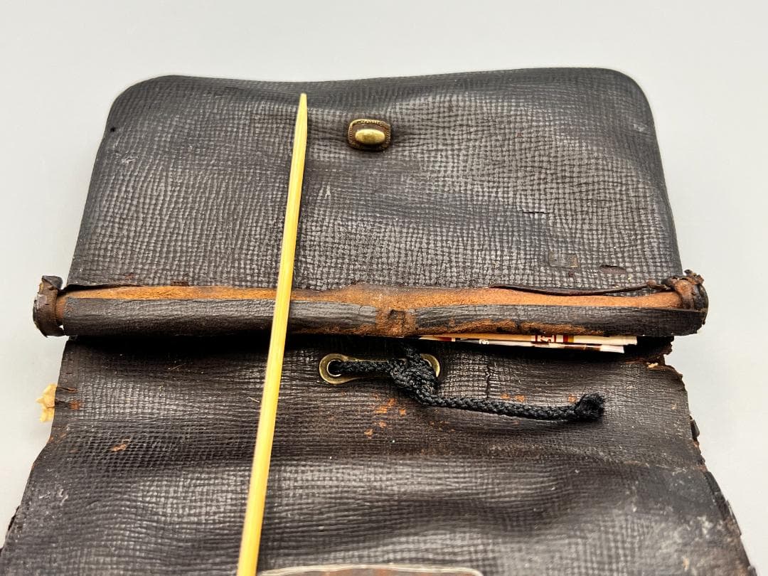 江戸明治時代　月と動物鉄金具　水晶玉根〆　純銀製キセル　重量約125g