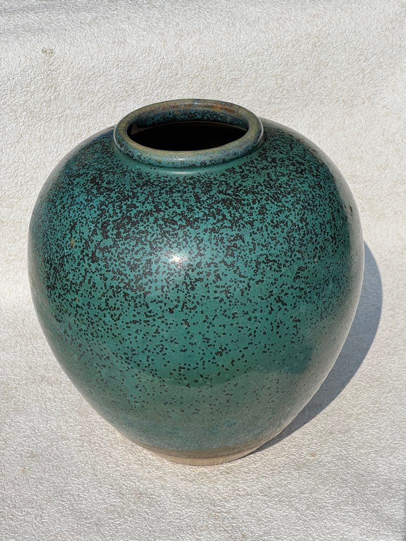 青緑色スポット模様の陶器花瓶