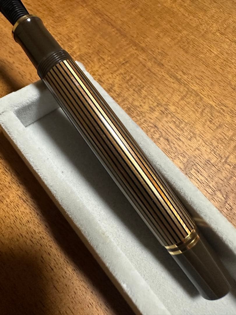 ペリカン Souverän M800 茶縞（F）限定品