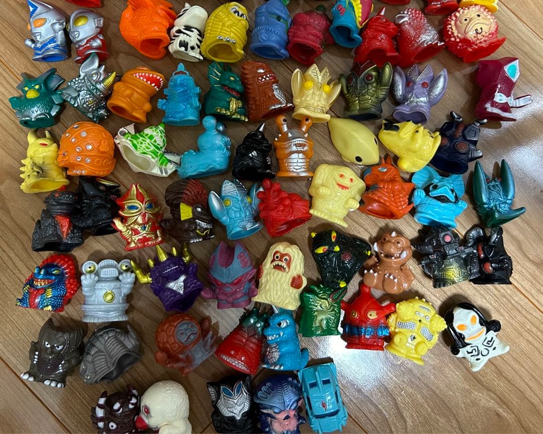 平成初期【当時物】ウルトラマン　指人形100体以上【未使用】　レアコレクション