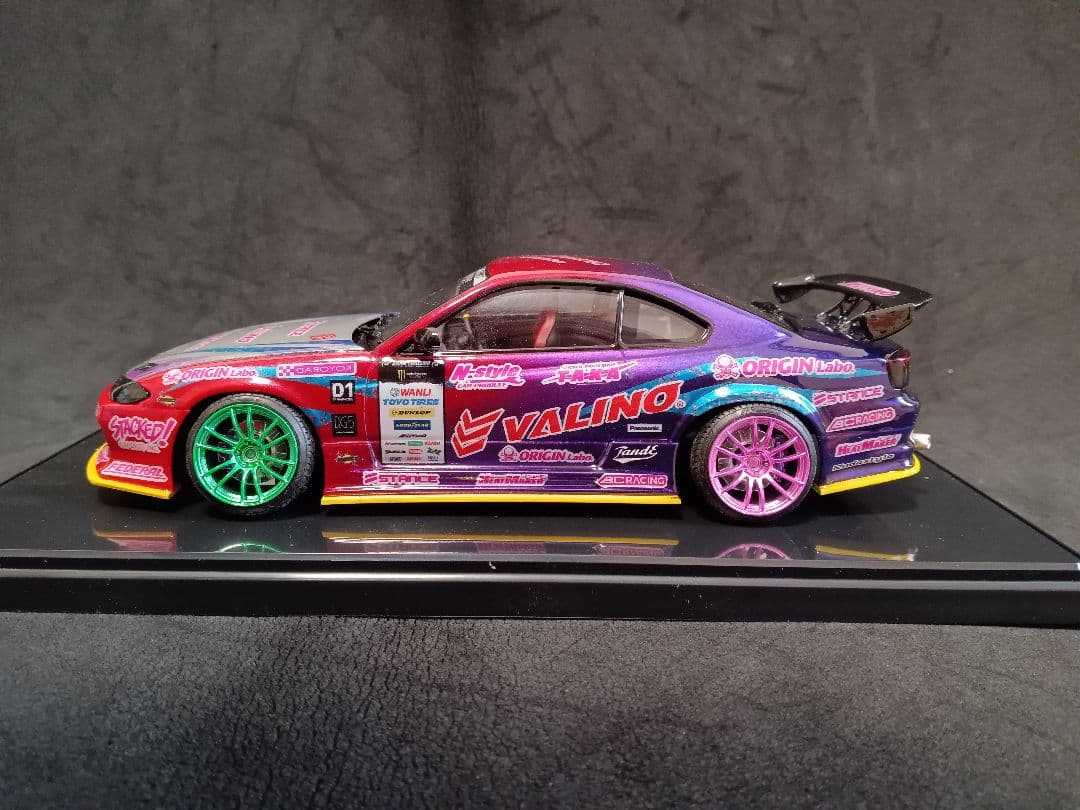 アオシマ 1/24 ニッサン S15シルビア D1プラモデル 完成品 ケース付