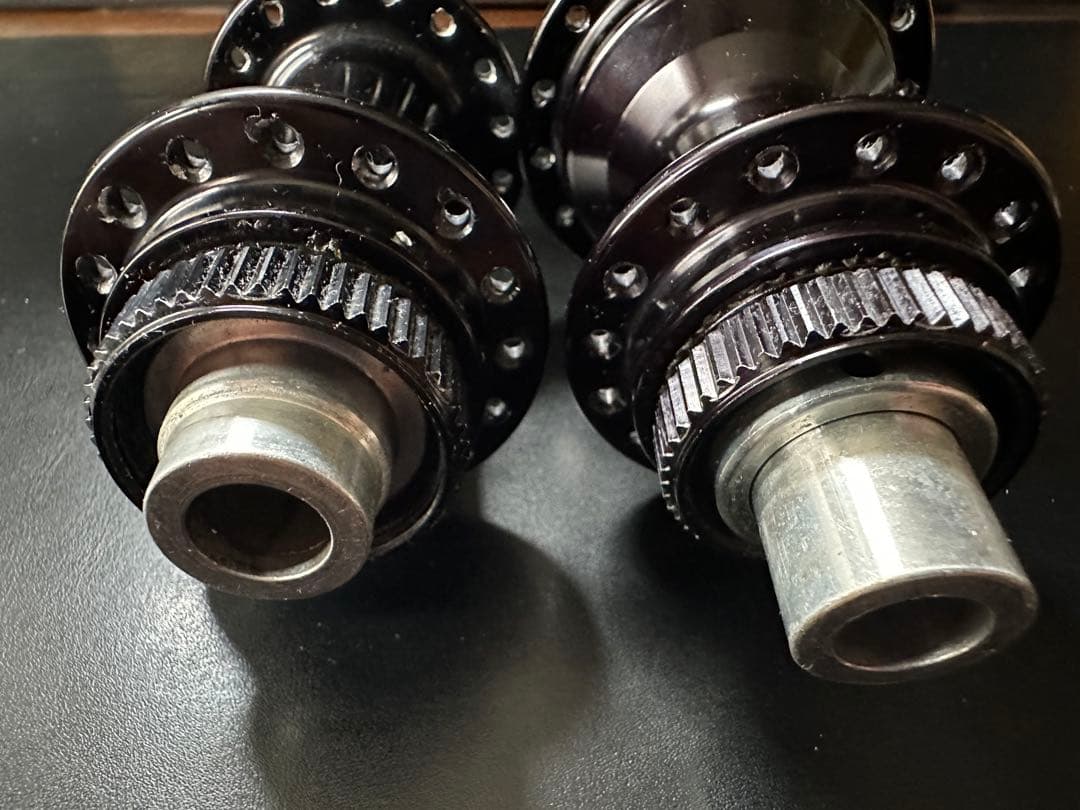 パーツ WHITE INDUSTRIES CLD thru-axle 32H