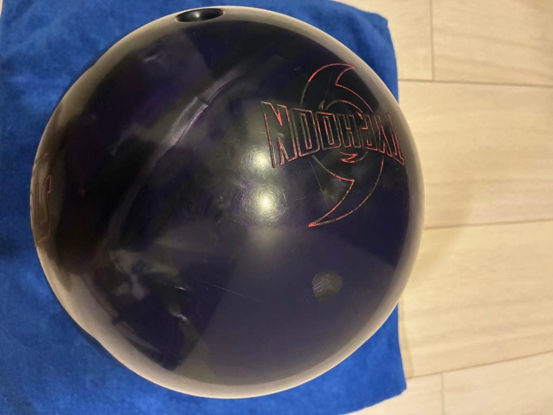 【中古】Storm Typhoon タイフーン　ボウリングボール 13ポンド