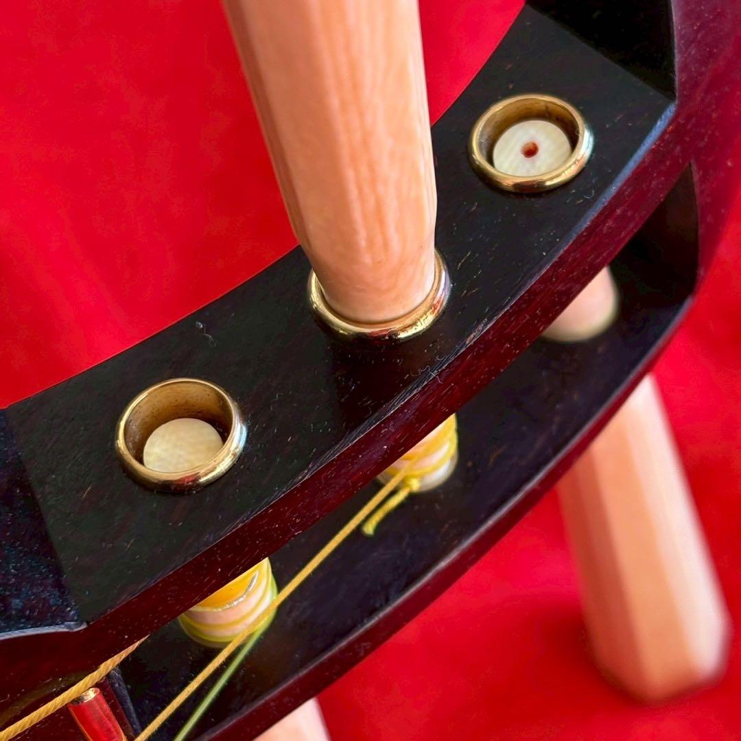中棹 長唄三味線 紅木 金細 三つ折り 子持ち綾杉胴 犬皮 両面 ハードケース付