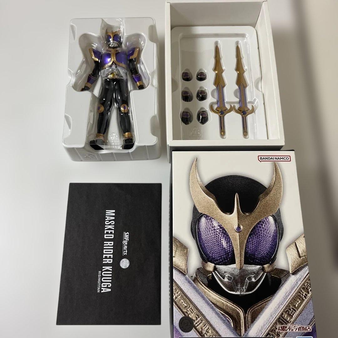 真骨彫製法　仮面ライダークウガ　ライジングタイタンフォーム　SHFiguarts