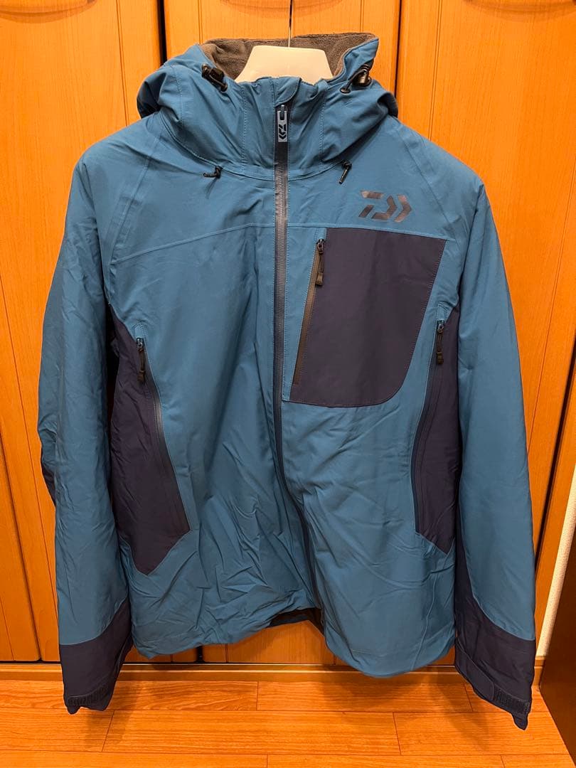 ダイワDW-3107レインマックスハイパーストレッチ ウィンタースーツ上下セット