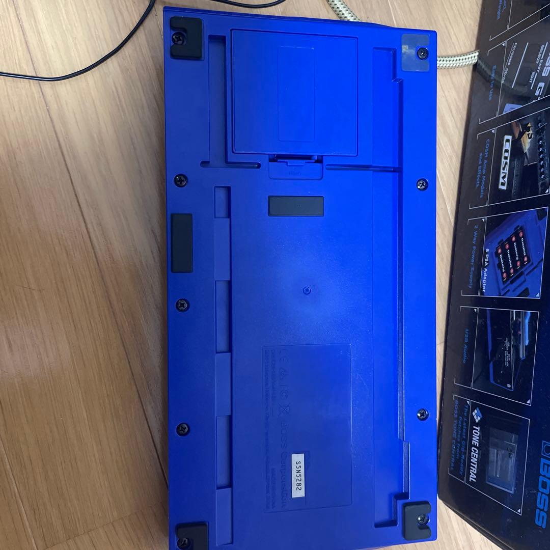 BOSS GT-1 ギターエフェクター　ACアダプター付き