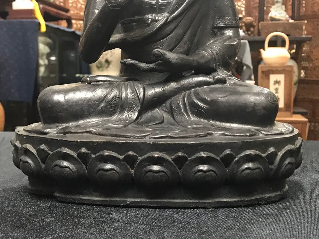 蔵出　チベット　ネパール？密教　仏教　アンティーク仏像　観音？薬師菩薩？真鍮製