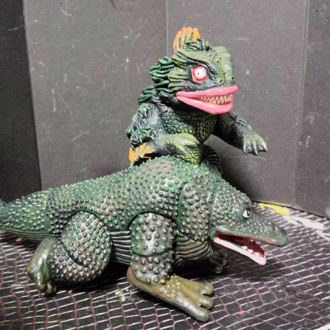 きなこプリンウルトラ怪獣旧型ソフビ