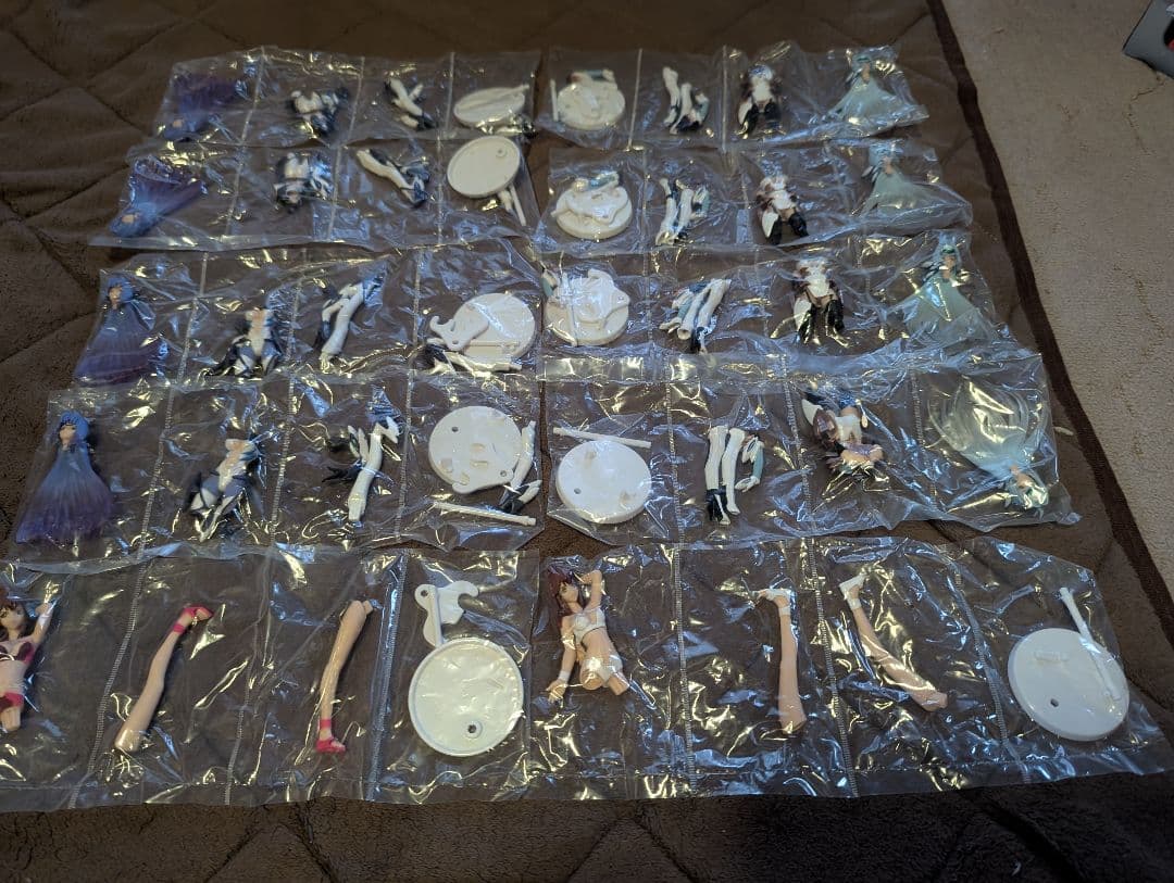 フィギュアセット　ハルヒ　ガンダム剣心ガンソード星矢ブリーチ　美少女ゲームキャラ