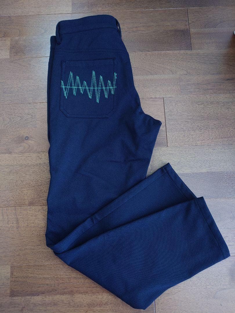 【新品タグ付】パーリーゲイツ　ジャックバニー　サイズ５(L)　メンズゴルフパンツ