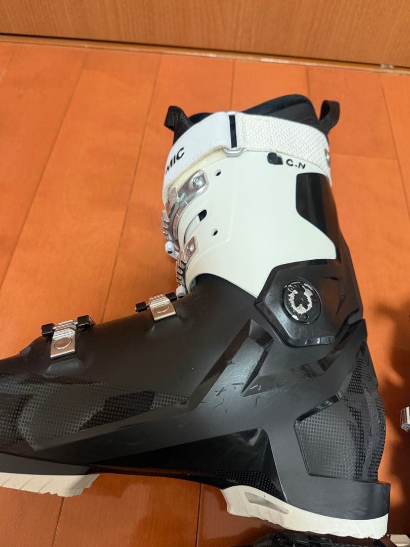 ATOMIC Hawx Ultra スキーブーツ　サイズ: 24.5