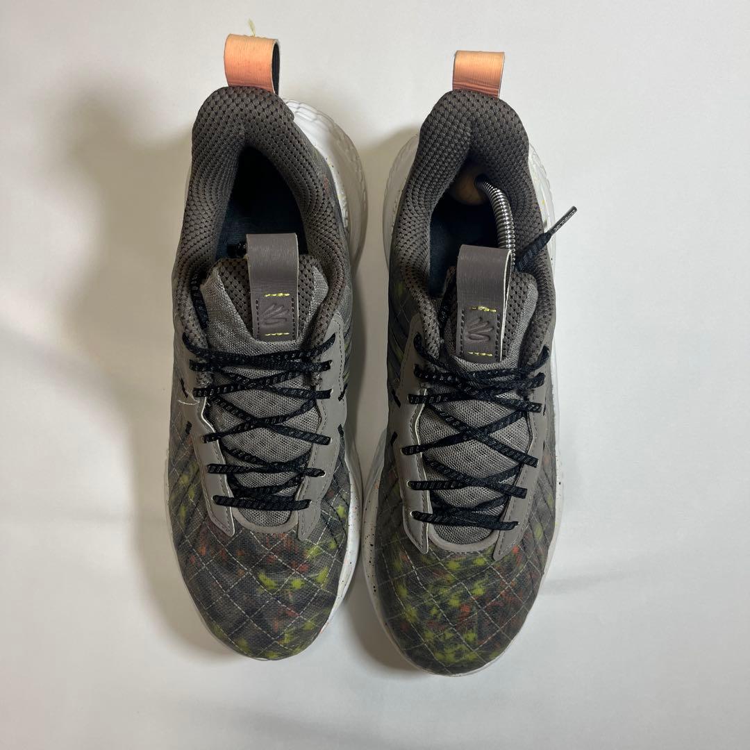 アンダーアーマーカリー10\"Treasure \"27cm