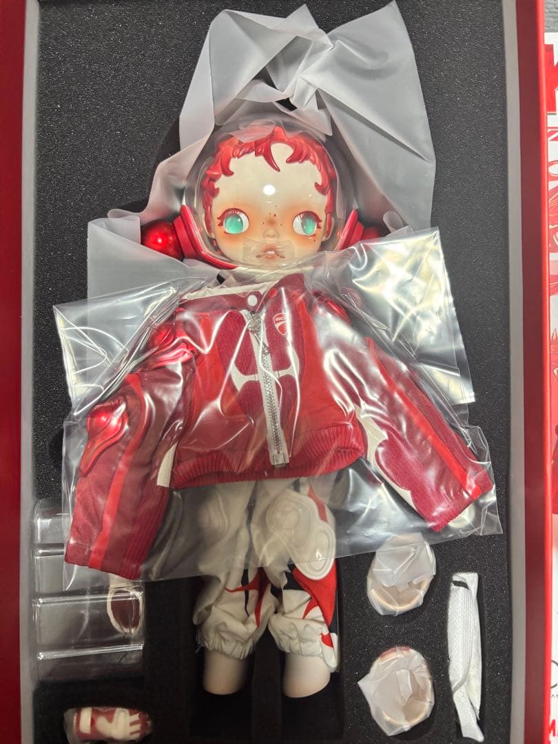 スカルパンダ　ドゥカティ　コラボ　フィギュア