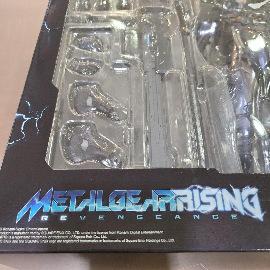 PLAY ARTS改 雷電 L GEAR RISING 新品未開封