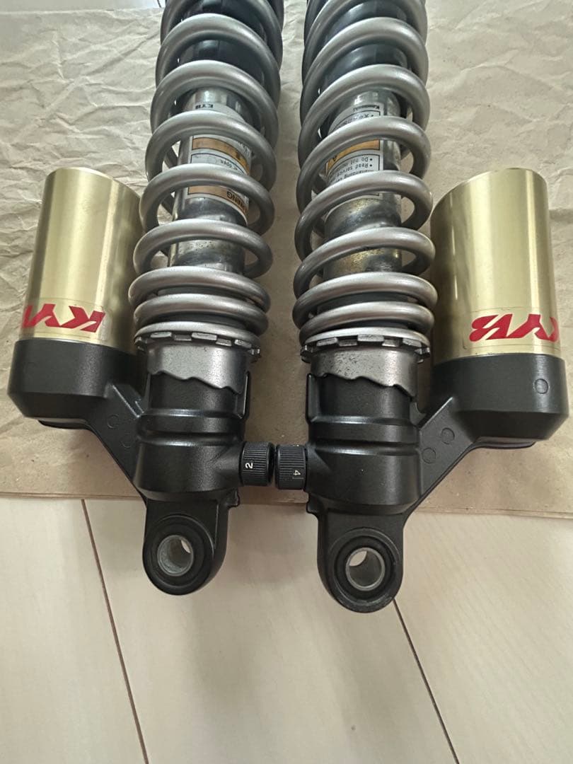 海さま専用 ZRX1200ダエグ　ファイナルエデューションリアサス