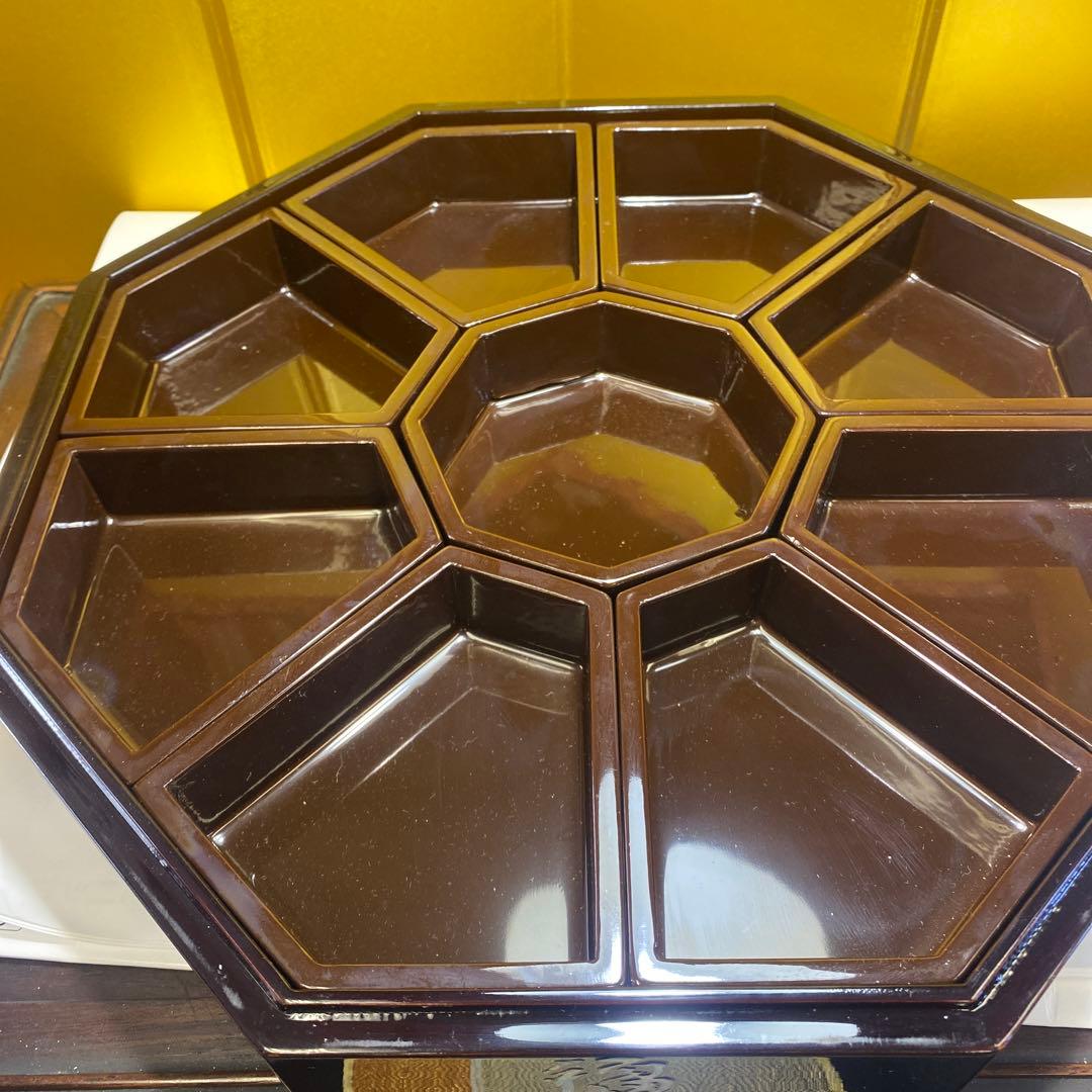 螺鈿細工，八角形 漆器 菓子器 鶴と松のデザイン