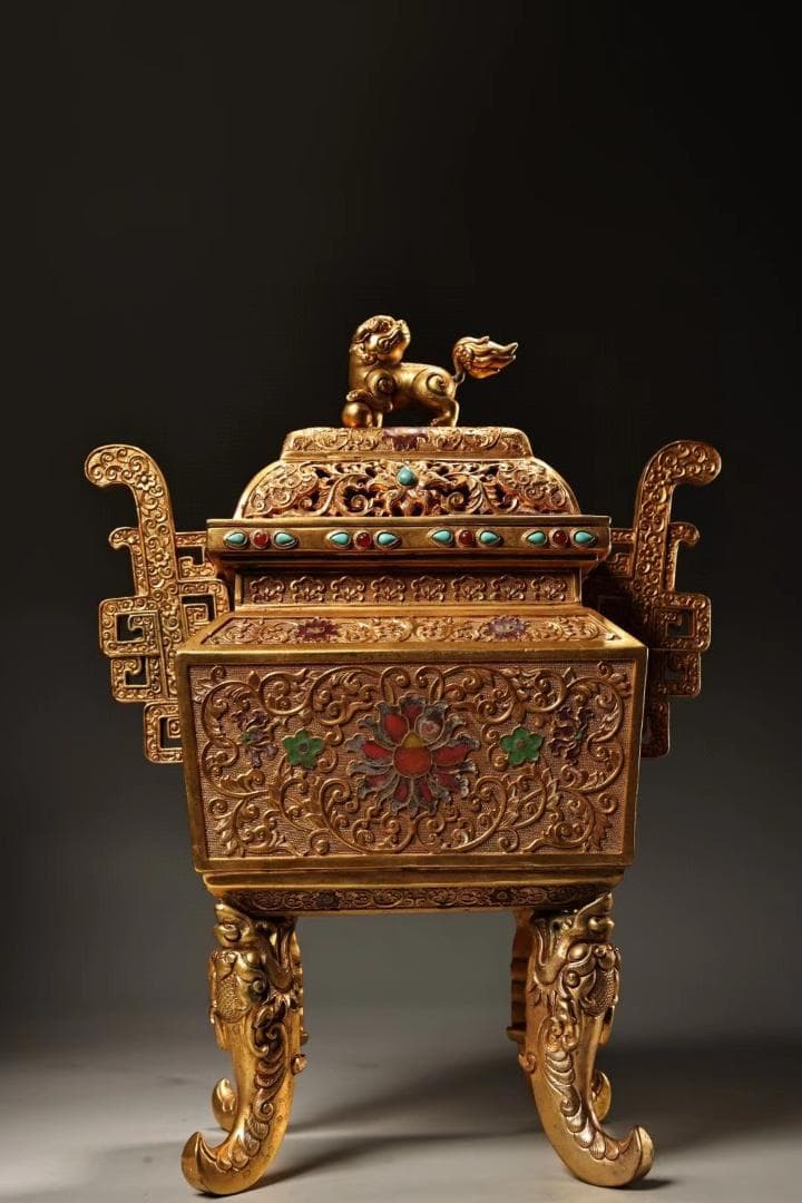 中国古美術・旧蔵鏨刻鎏金四角獅子蓋香炉・純銅细密彫・高浮彫・置物・瑞獣・木箱付き