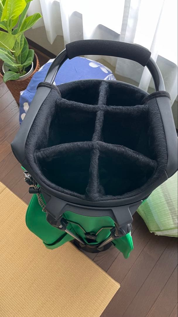 BAILDO 未使用品　限定品キャディバッグ　9“ 値下げ　+ヘッドカバー3点