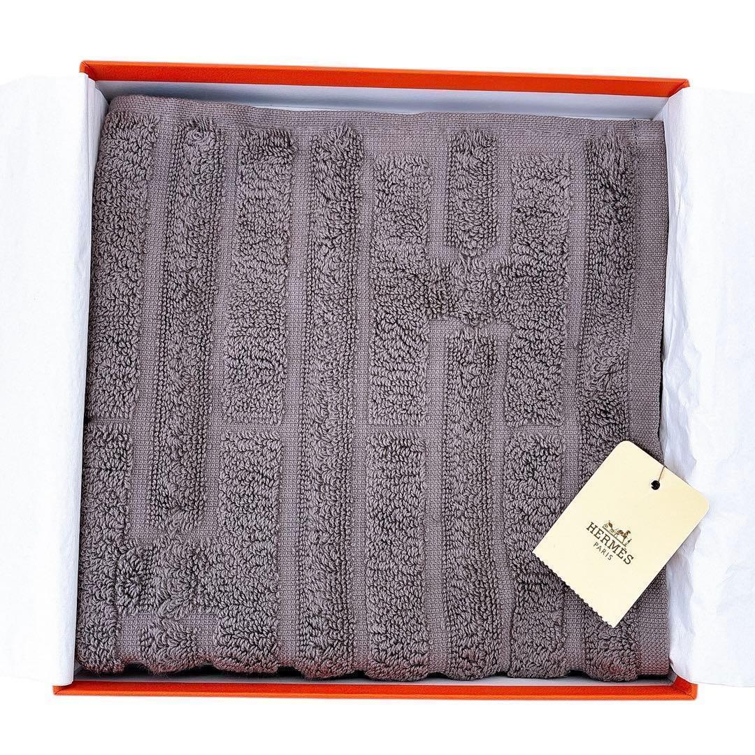 HERMES エルメス カレ ステアーズ タオル ハンカチ 新品 タグ・箱付き