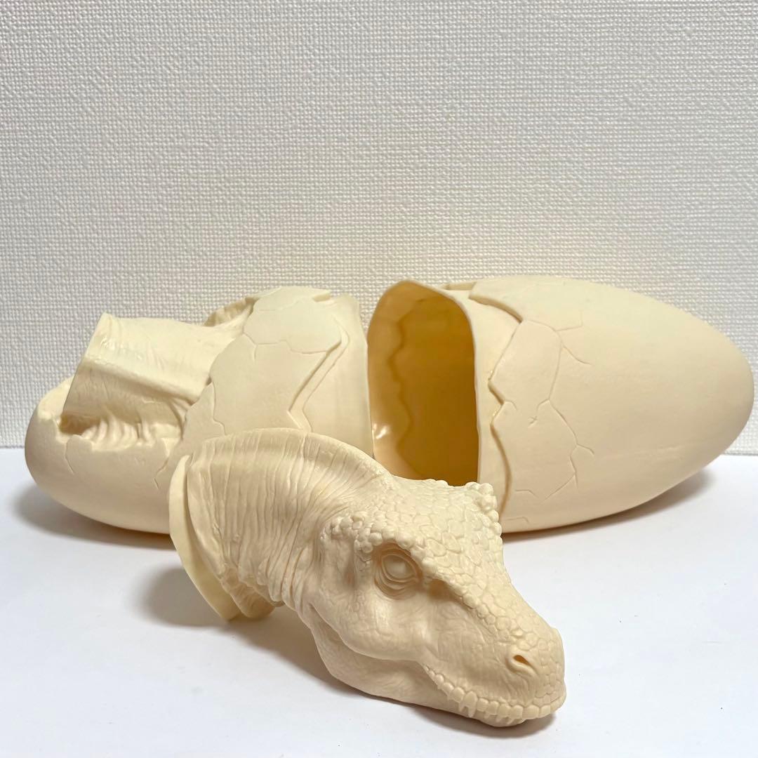 ホリゾン　T-REX 恐竜　卵　フィギュア
