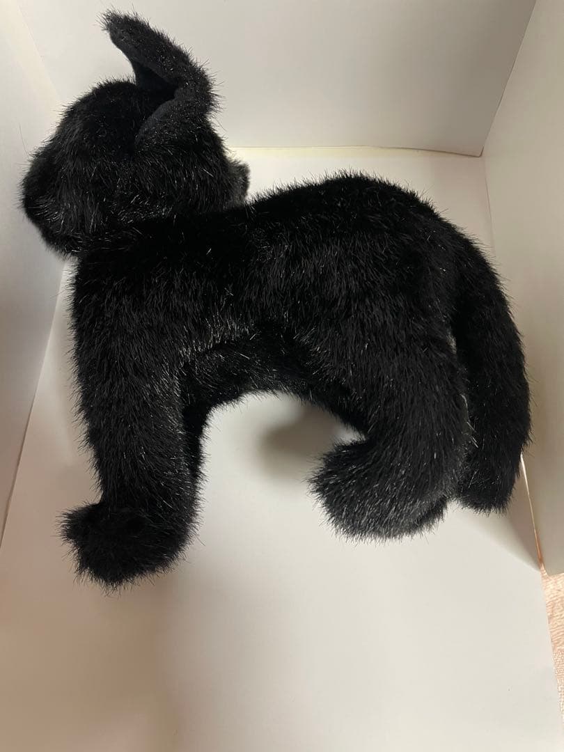 カドリー　黒猫のぬいぐるみ
