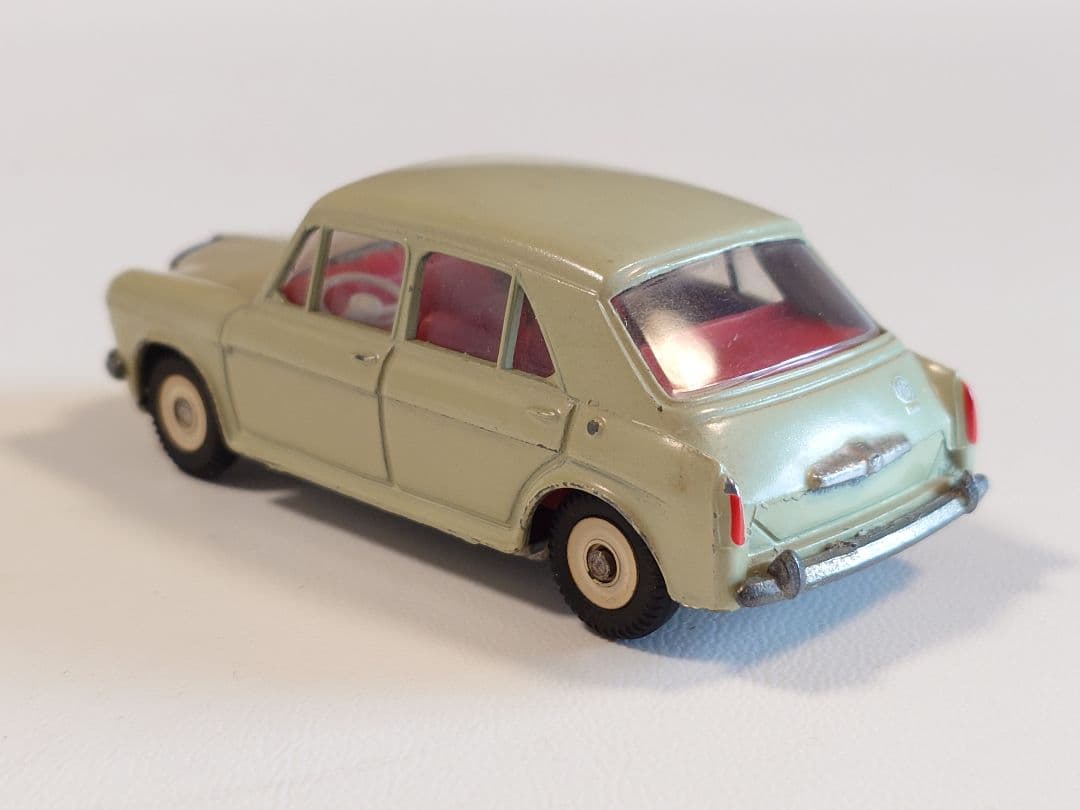 ミニカー TEKNO NO.832 MG 1100