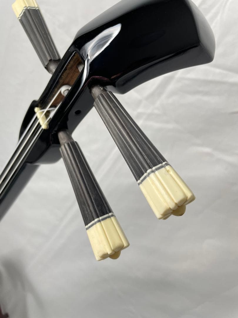 沖縄三線 紫檀棹 本皮1枚張り 高級モデル