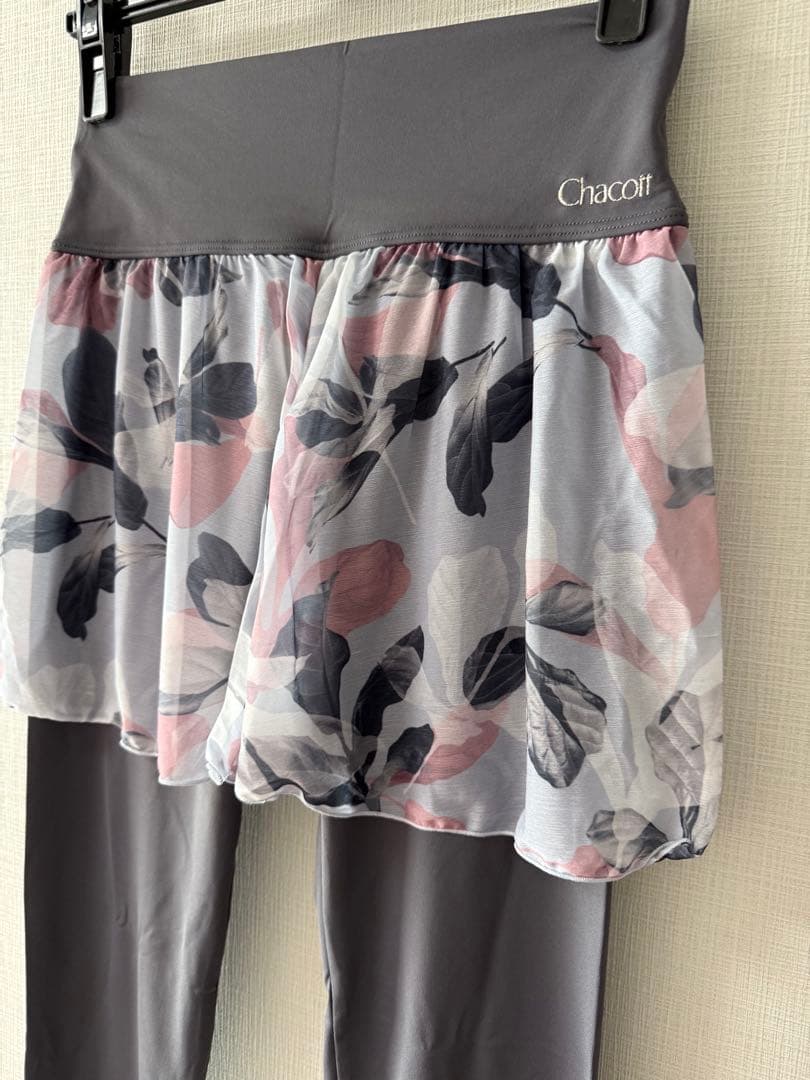 新品Chacott チャコット★ショートパンツ付きレギンス M美品