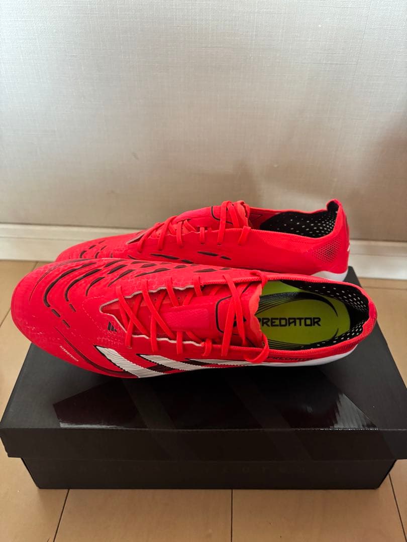 新品未使用品　アディダス プレデター ELITE HG/AG JPN