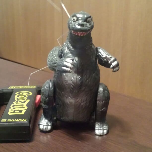 ゴジラ　ラジコン