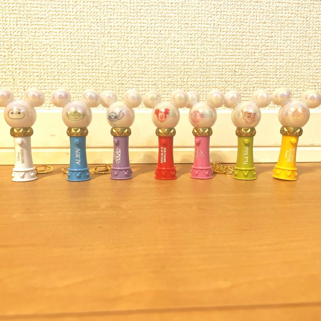 値下げ！ディズニー　シークレットペンライトキーチェーン　全7種類　コンプリート