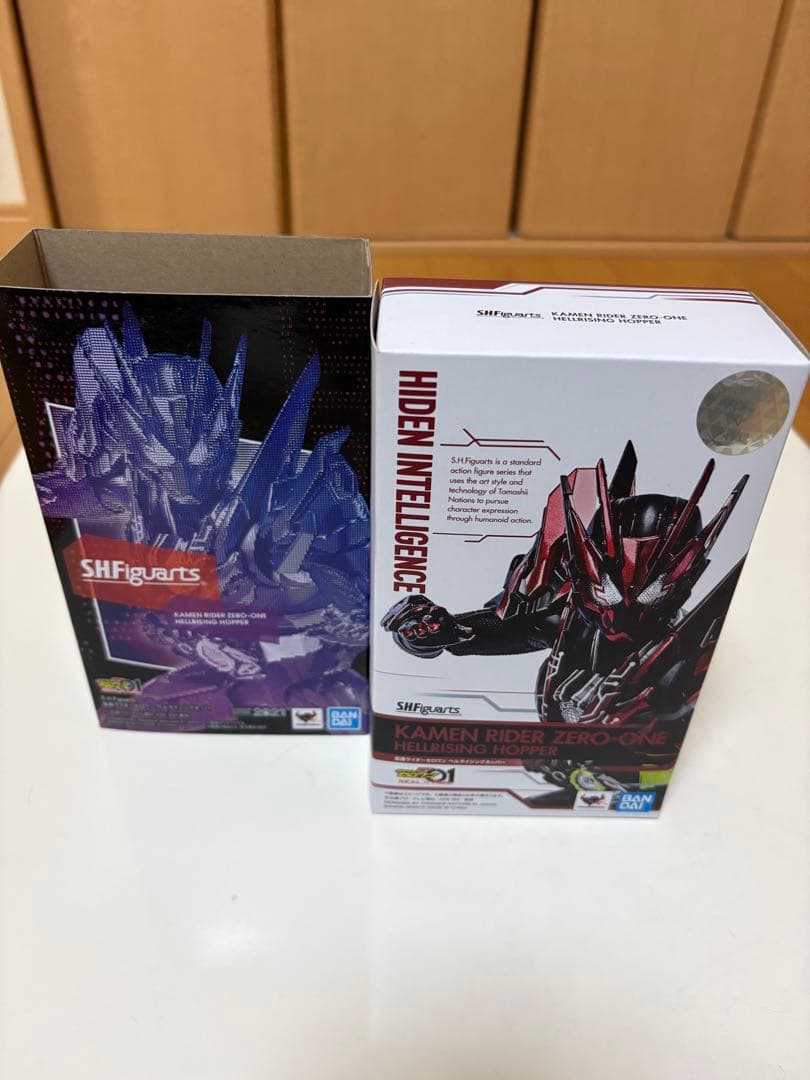 S.H.Figuarts仮面ライダーゼロワン　ヘルライジングホッパー