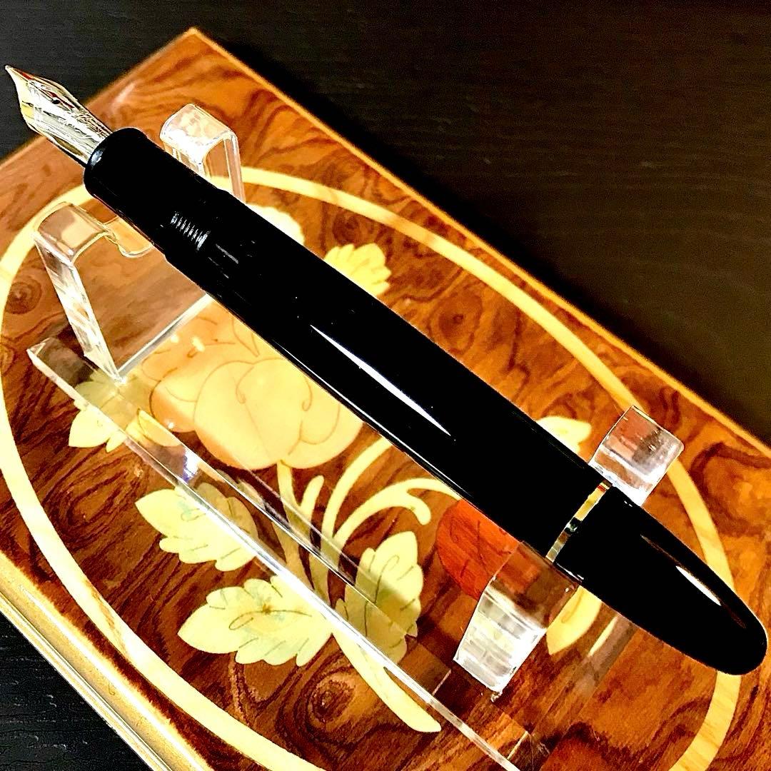 ☆至高の芸術品☆素晴らしいモンブランマイスターシュテックルグラン(M)14K