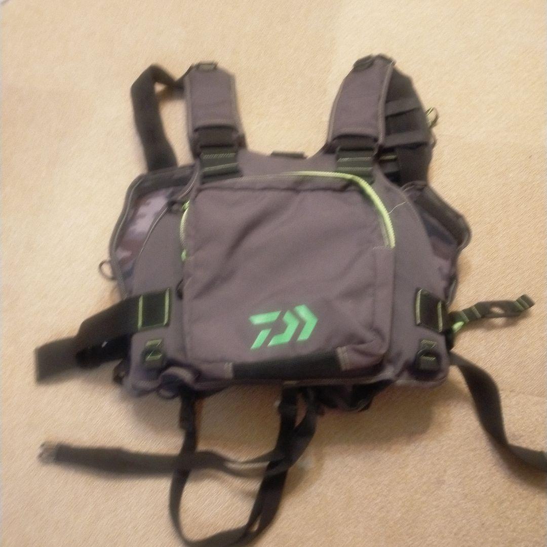 Daiwa 迷彩フィッシングベスト