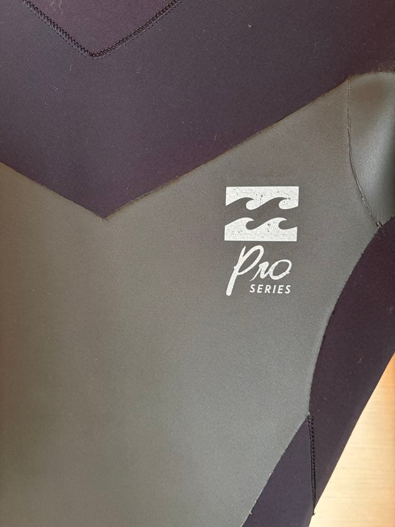 ビラボンプロ　セミドライ　ネックエントリー　174/65