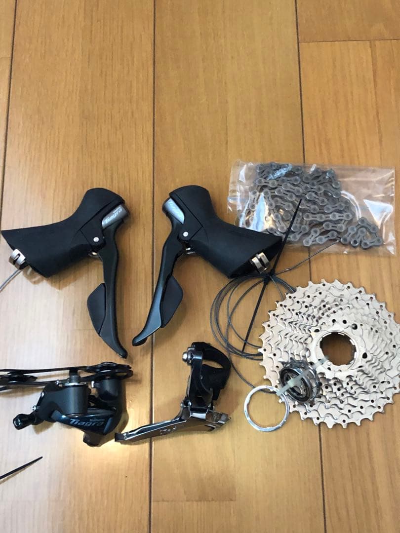 完成車外し未使用　シマノ　ティアグラ　tiagra 　4700 セット